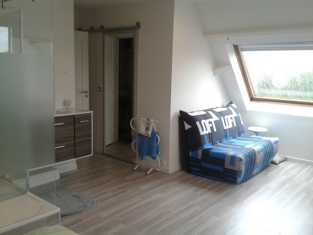 Chambres D'Hotes Poirier Bazin Montry Номер фото